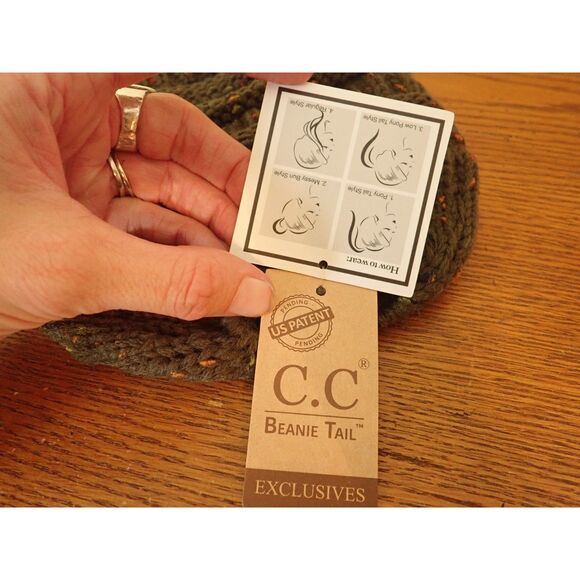 CC Exclusive Beanie Tail Ponytail Messy Bun Solid Ribbed Knit Beanie Hat Cap NWT - Picture 7 of 9